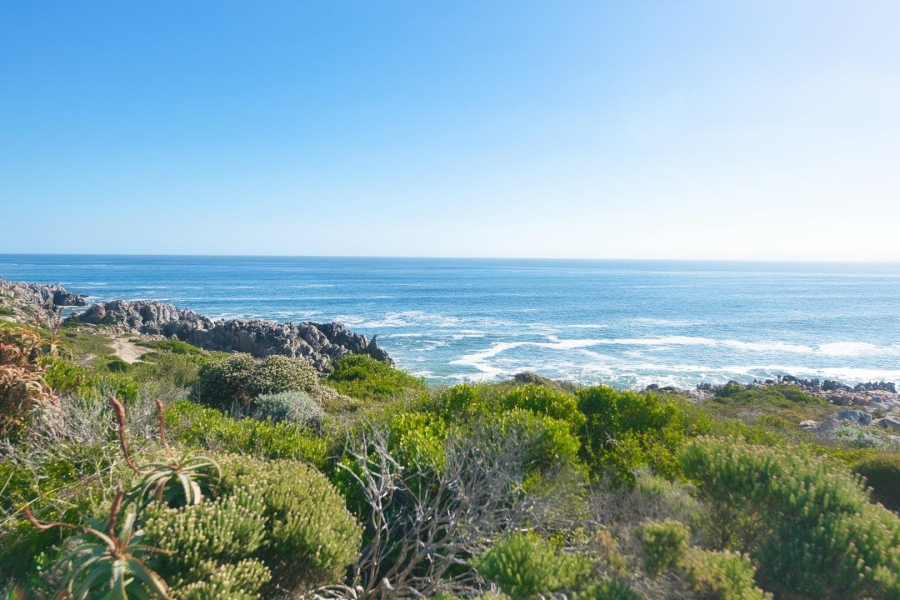 4 Bedroom Property for Sale in De Kelders Western Cape